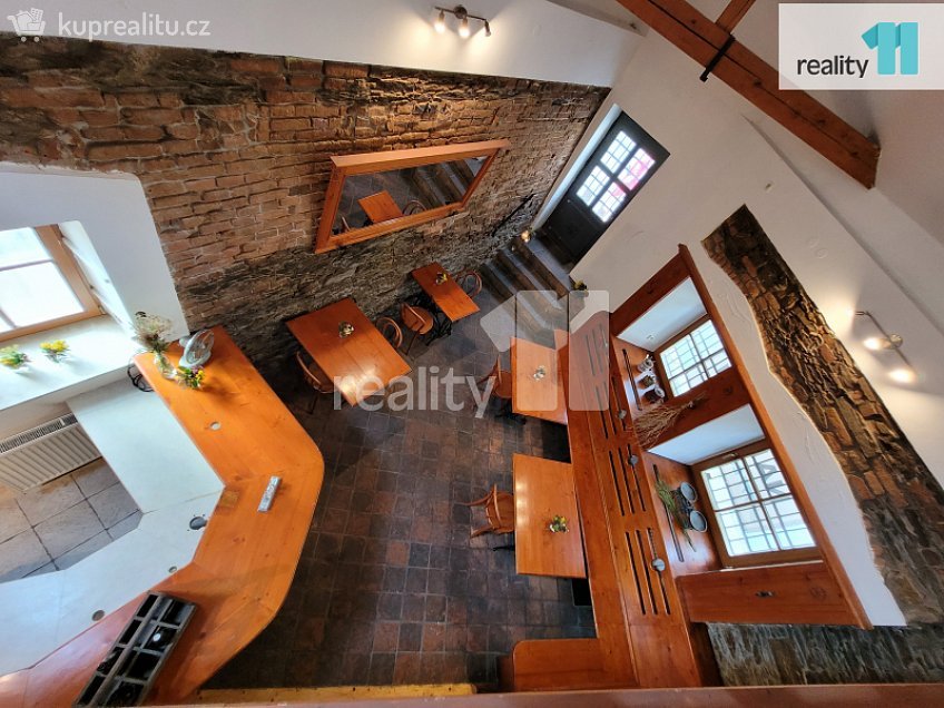 Pronájem  restauračního zařízení 100 m^2 Havelcova, Kolín 