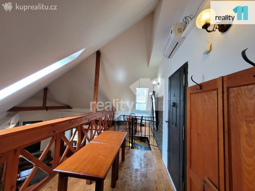 Pronájem  restauračního zařízení 100 m^2 Havelcova, Kolín 