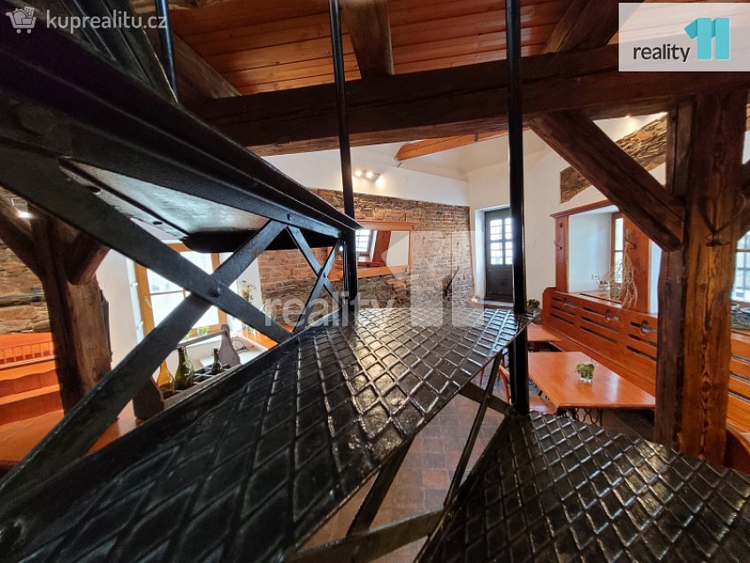 Pronájem  restauračního zařízení 100 m^2 Havelcova, Kolín 