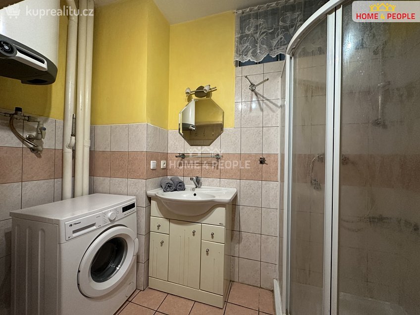 Prodej bytu 3+kk 62 m^2 Komenského, Golčův Jeníkov 