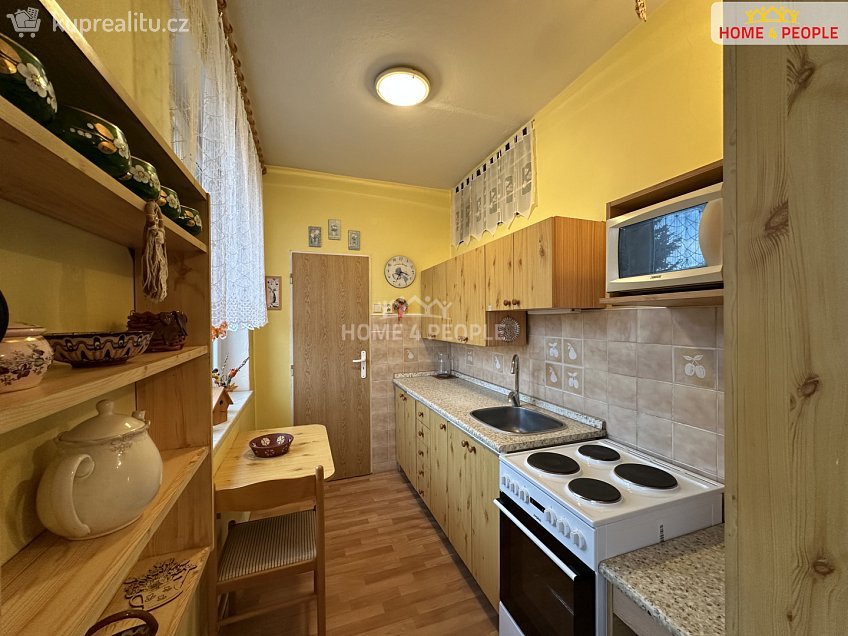 Prodej bytu 3+kk 62 m^2 Komenského, Golčův Jeníkov 