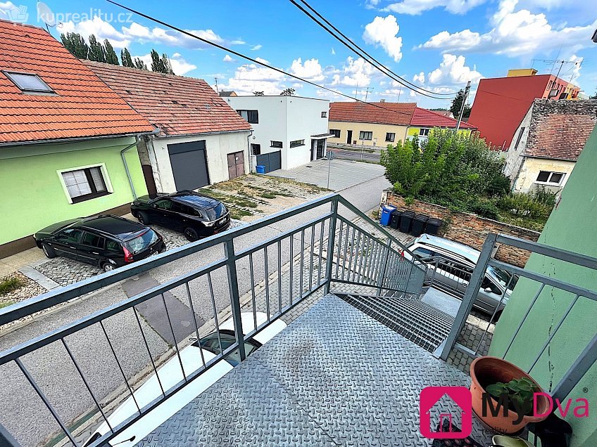 Pronájem bytu 3+kk 60 m^2 Sklepní, Hrušovany nad Jevišovkou 