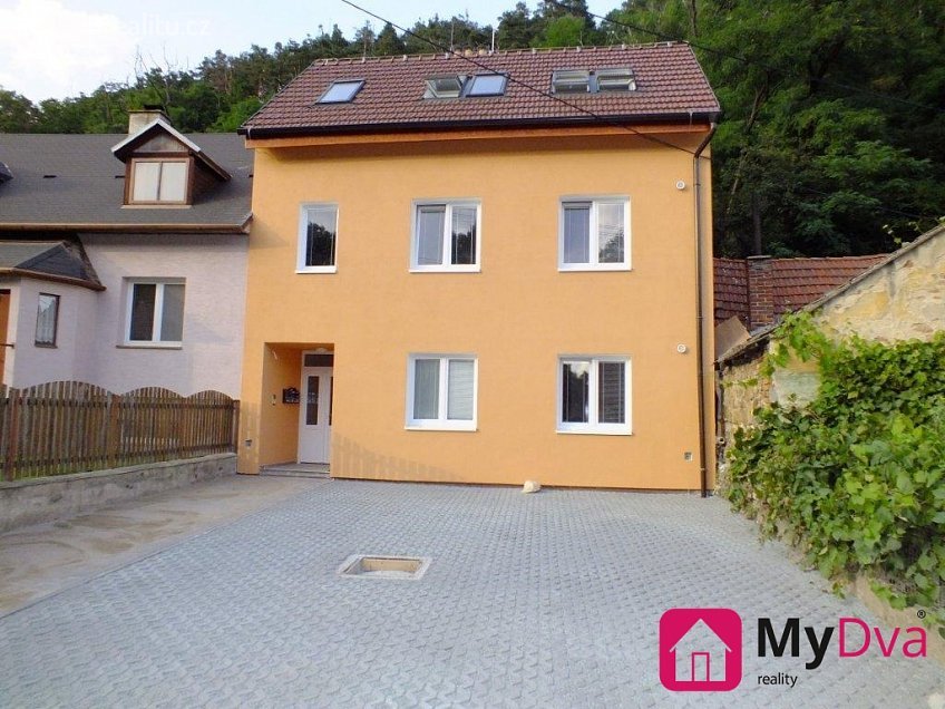 Pronájem bytu 3+kk 57 m^2 Růžová, Oslavany 