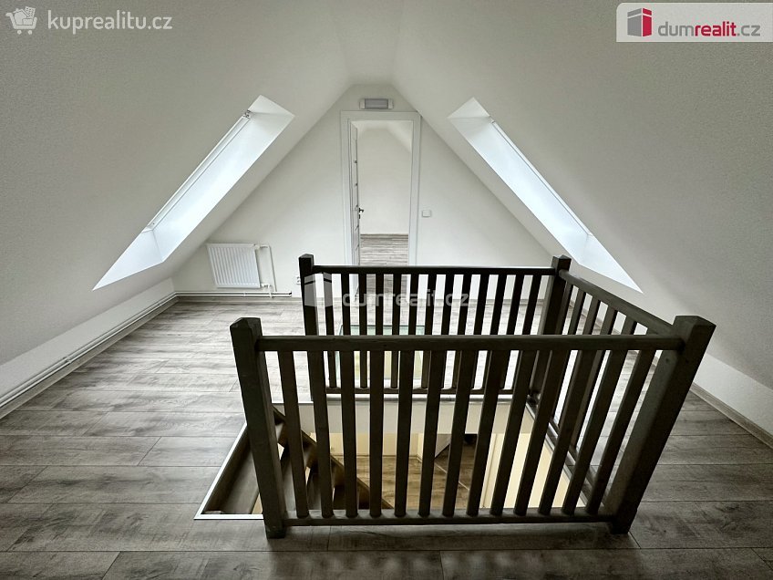 Prodej bytu 4+1 119 m^2 Kolmá, Karlovy Vary 