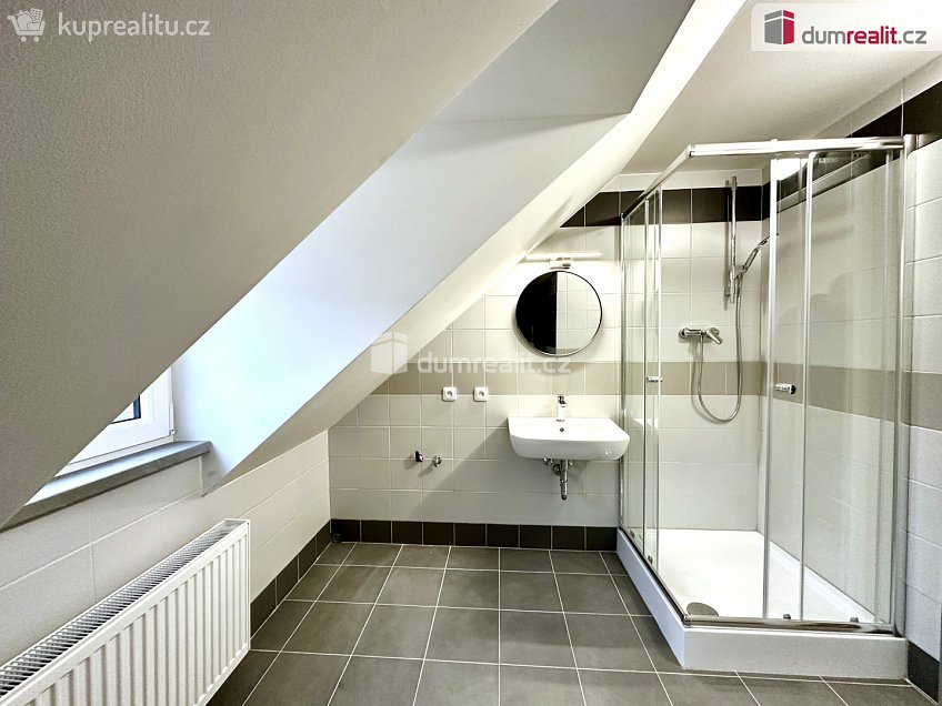 Prodej bytu 4+1 119 m^2 Kolmá, Karlovy Vary 