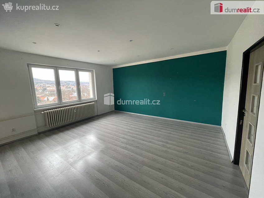 Pronájem bytu 3+1 78 m^2 Jana Šťastného, Mníšek pod Brdy 