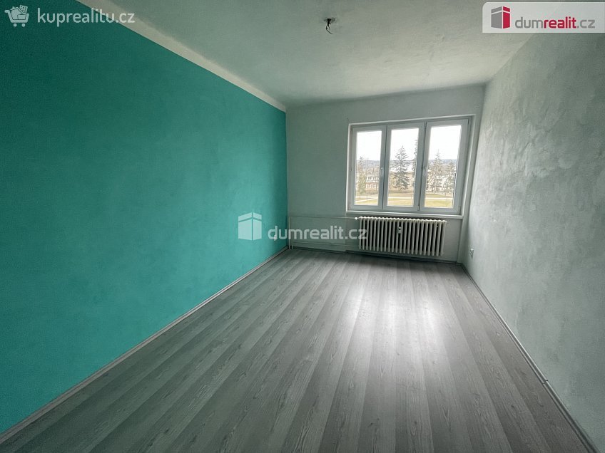 Pronájem bytu 3+1 78 m^2 Jana Šťastného, Mníšek pod Brdy 