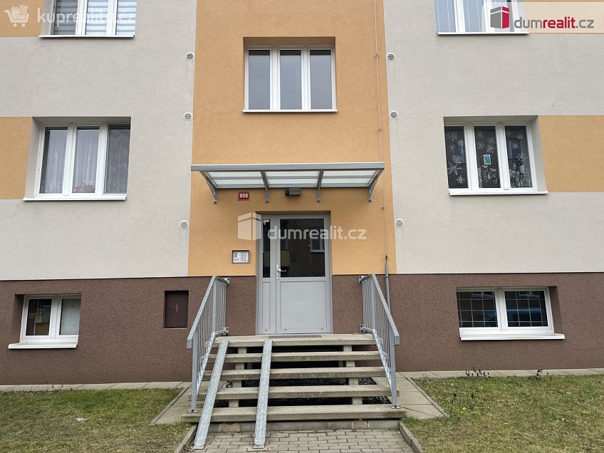 Pronájem bytu 3+1 78 m^2 Jana Šťastného, Mníšek pod Brdy 