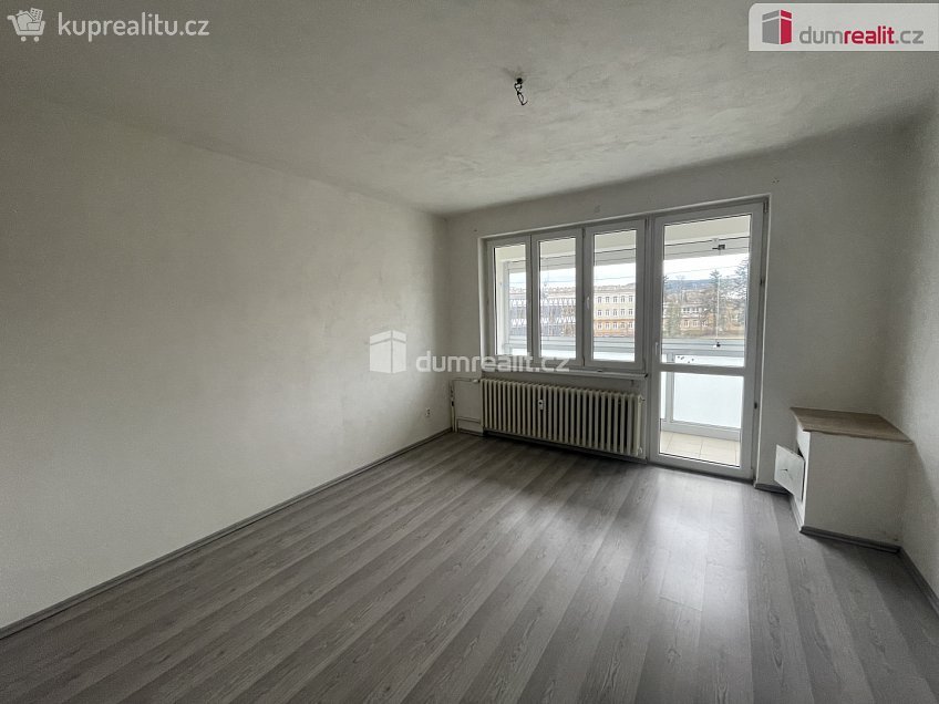 Pronájem bytu 3+1 78 m^2 Jana Šťastného, Mníšek pod Brdy 