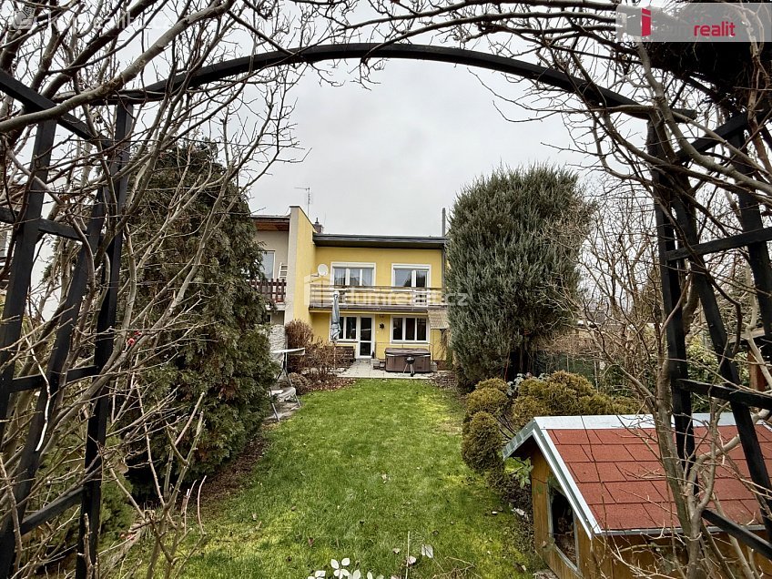 Prodej  rodinného domu 290 m^2 Ladova, Mariánské Lázně 