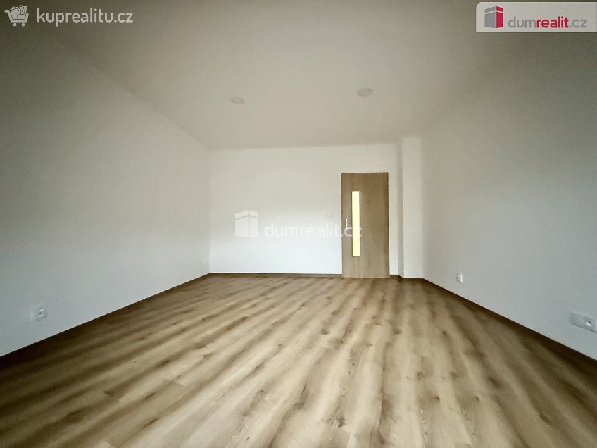 Pronájem bytu 4+1 128 m^2 Zahradní, Ústí nad Labem 