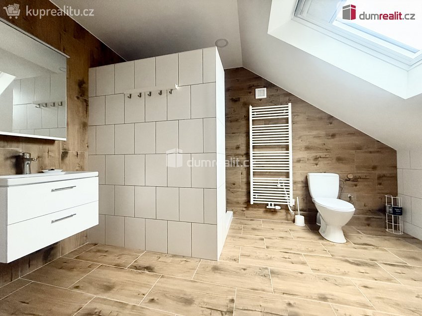 Pronájem bytu 4+1 128 m^2 Zahradní, Ústí nad Labem 