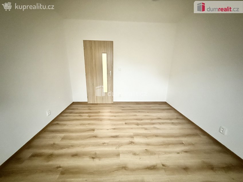 Pronájem bytu 4+1 128 m^2 Zahradní, Ústí nad Labem 