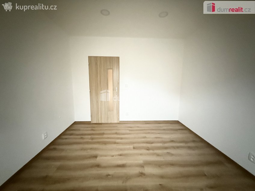 Pronájem bytu 4+1 128 m^2 Zahradní, Ústí nad Labem 