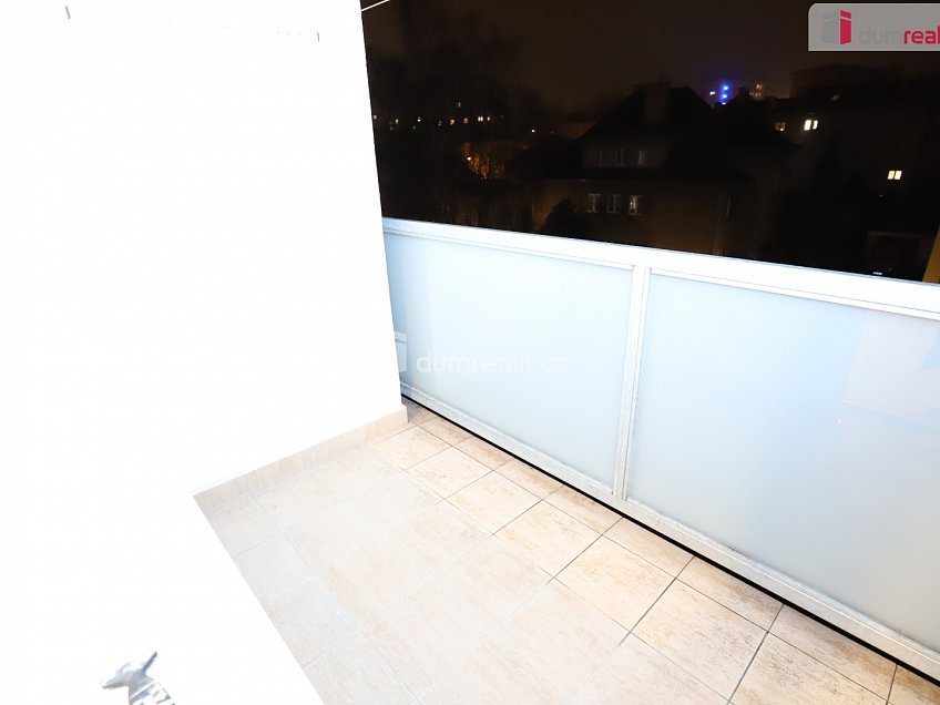 Pronájem bytu 2+kk 56 m^2 Vrchlického, Karlovy Vary 