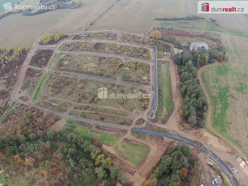 Prodej  stavebního pozemku 1659 m^2 Ostrov, Ostrov 