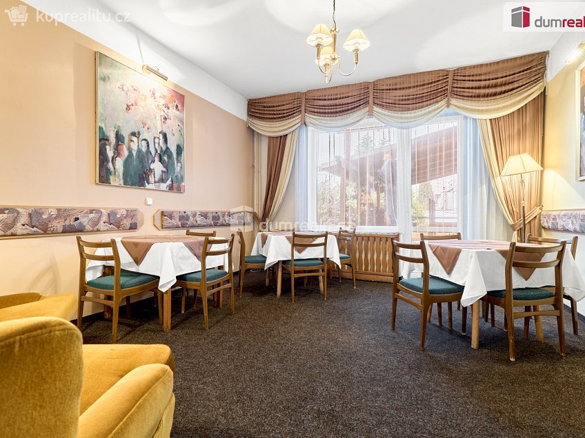 Prodej  rodinného domu 397 m^2 Dlouhá, Karlovy Vary 