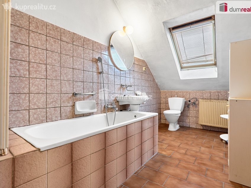 Prodej  rodinného domu 397 m^2 Dlouhá, Karlovy Vary 