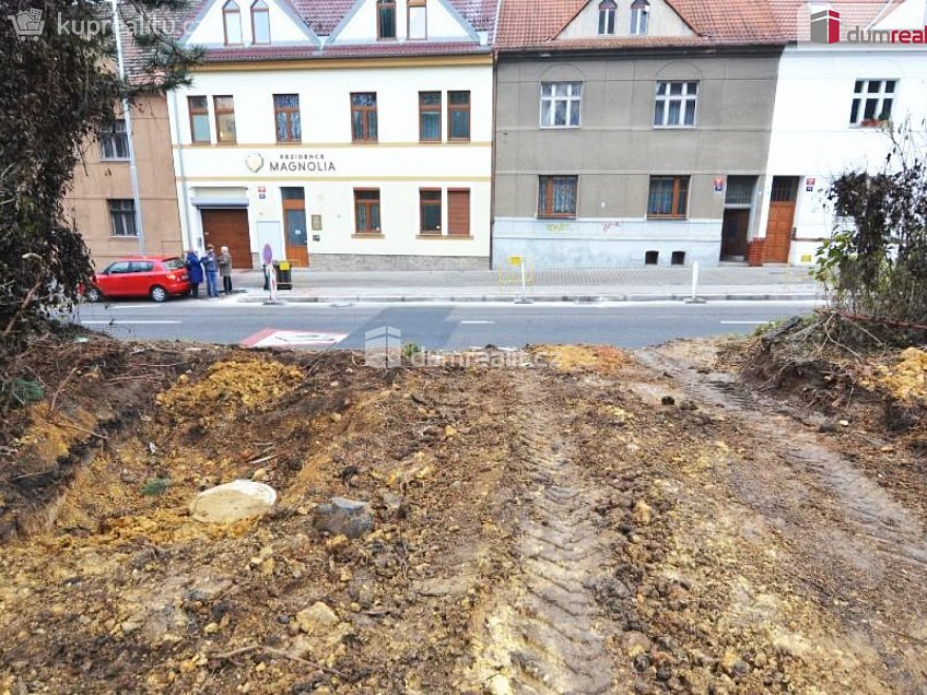 Prodej  stavebního pozemku 909 m^2 Davídkova, Praha 8 