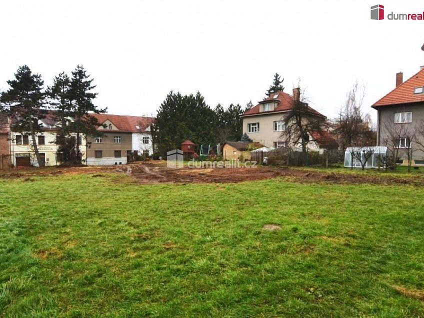 Prodej  stavebního pozemku 909 m^2 Davídkova, Praha 8 