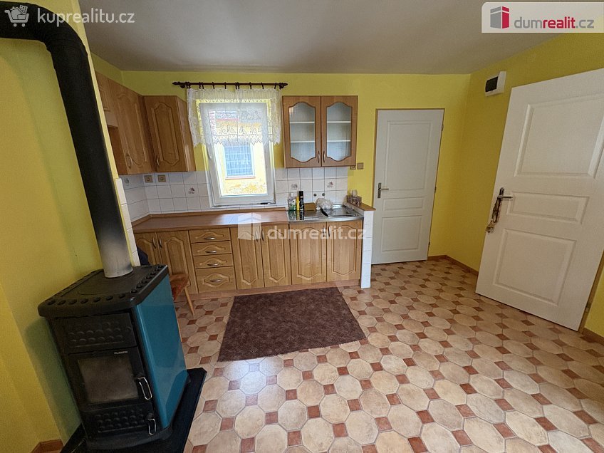 Prodej  rodinného domu 140 m^2 Klostermannova, Štěkeň 