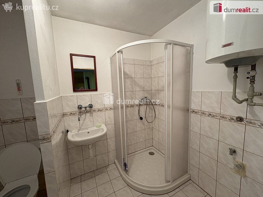 Prodej  rodinného domu 140 m^2 Klostermannova, Štěkeň 