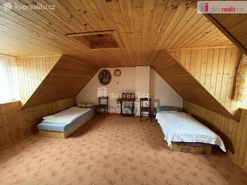 Prodej  rodinného domu 140 m^2 Klostermannova, Štěkeň 