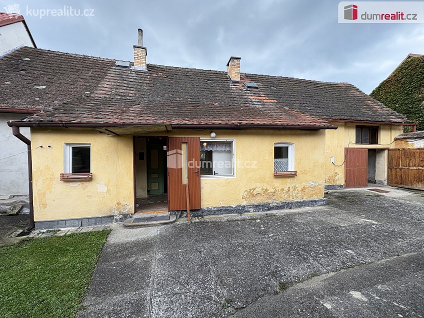 Prodej  rodinného domu 140 m^2 Klostermannova, Štěkeň 