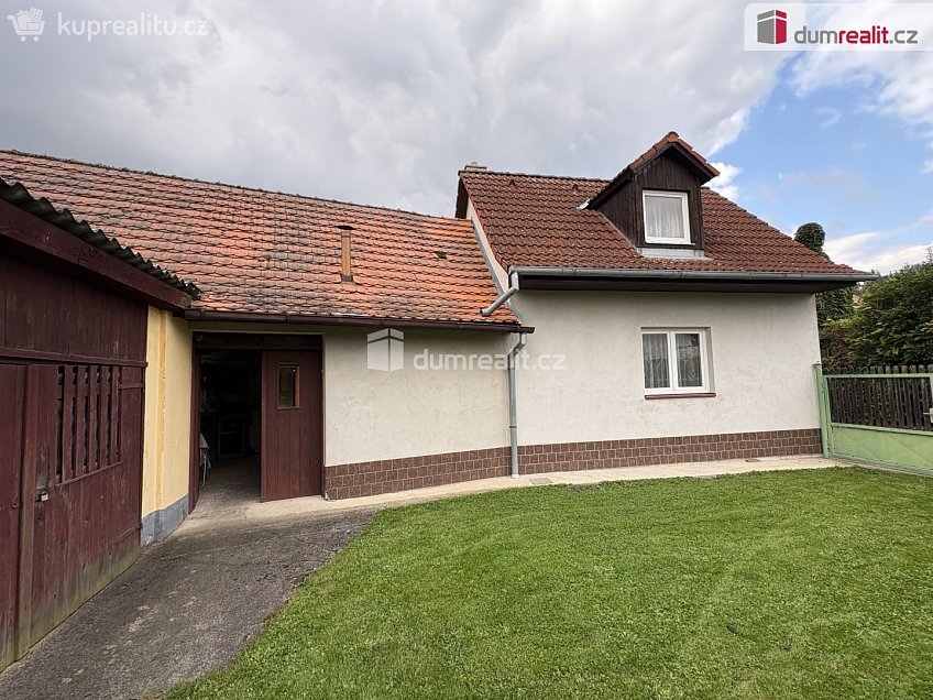 Prodej  rodinného domu 140 m^2 Klostermannova, Štěkeň 