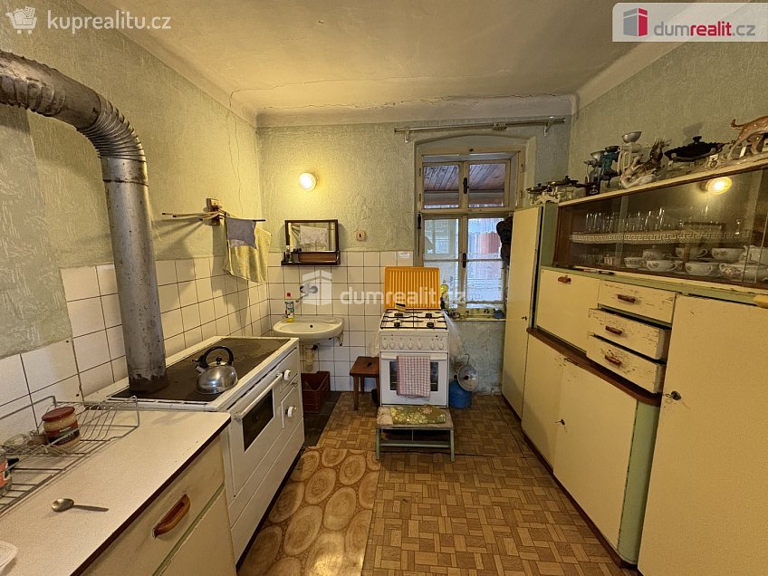 Prodej  rodinného domu 140 m^2 Klostermannova, Štěkeň 