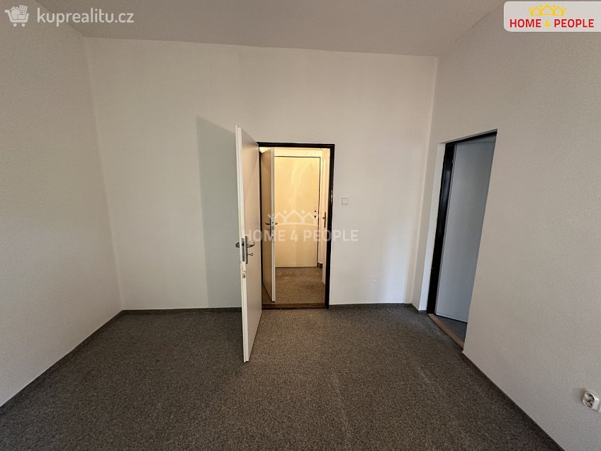 Pronájem bytu 1+1 37 m^2 Přístavní, Praha 7 