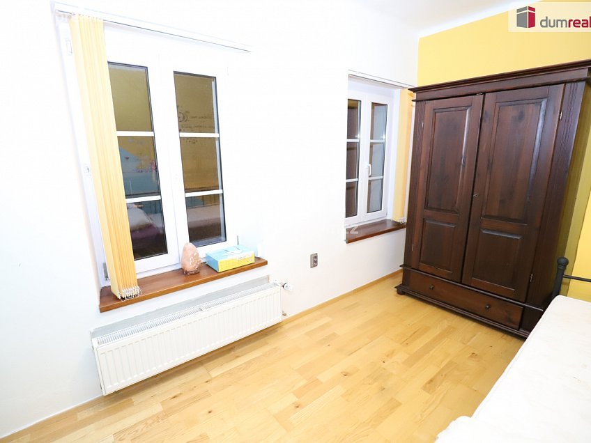 Pronájem bytu 3+1 52 m^2 Hradební, Cheb 