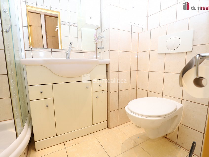 Pronájem bytu 3+1 66 m^2 Libušina, Mariánské Lázně 