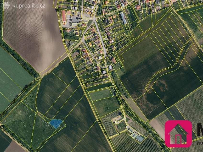 Prodej  pozemku 1583 m^2 Troskotovice, Troskotovice 