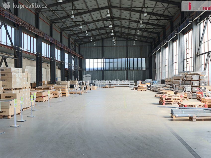 Pronájem  kanceláře 1733 m^2 Libušina, Olomouc 