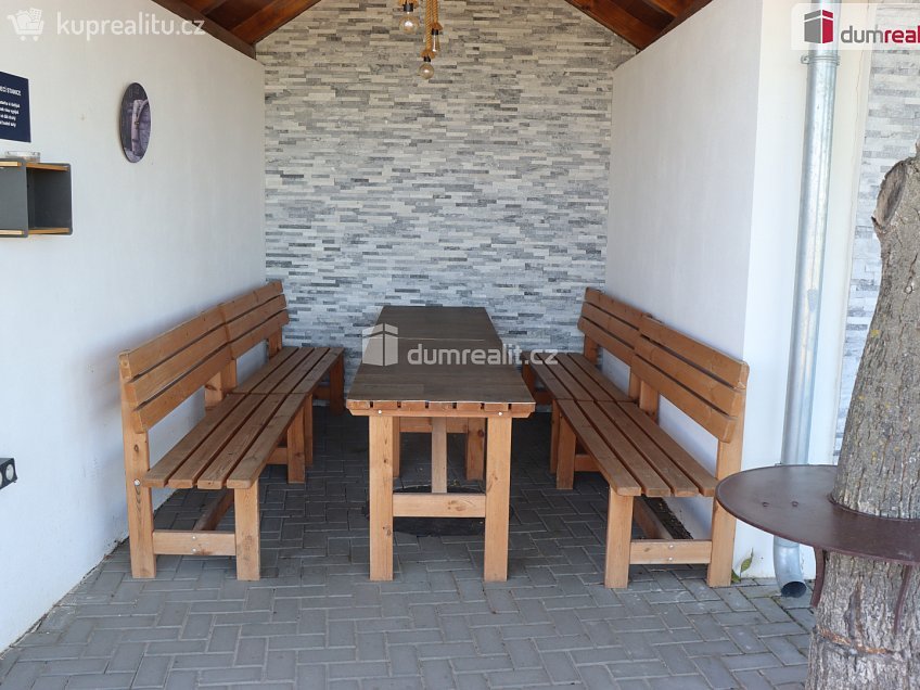 Prodej  garáže 165 m^2 U Venuše, Horní Věstonice 