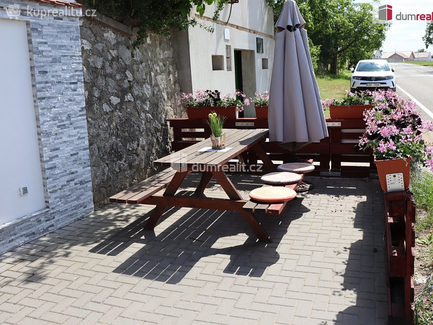 Prodej  garáže 165 m^2 U Venuše, Horní Věstonice 