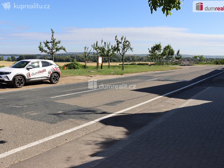 Prodej  garáže 165 m^2 U Venuše, Horní Věstonice 