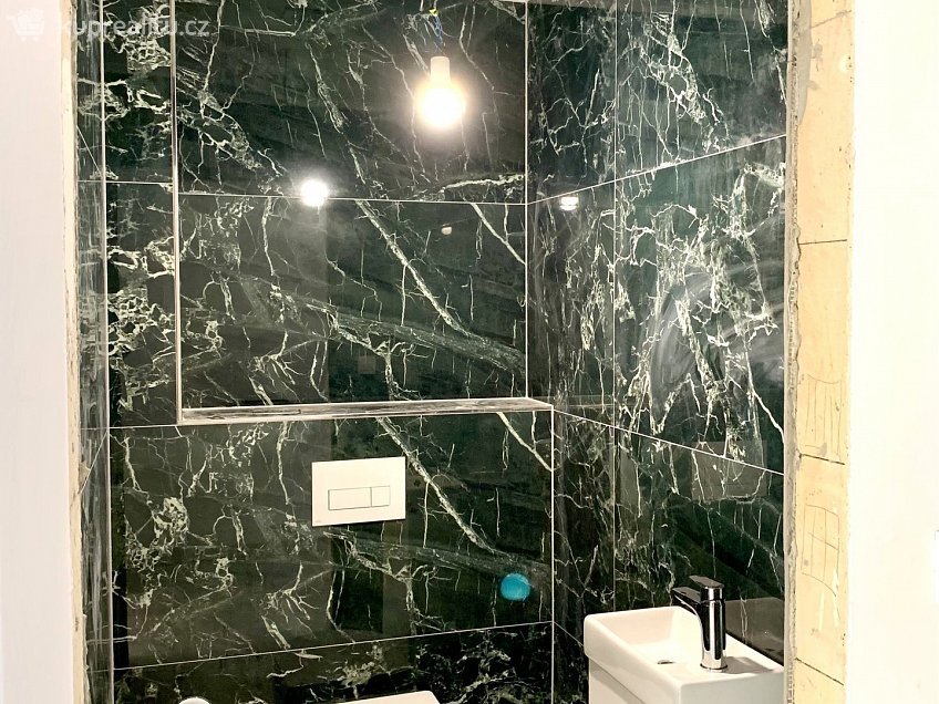 Prodej  rodinného domu 200 m^2 Velká Hleďsebe, Velká Hleďsebe 