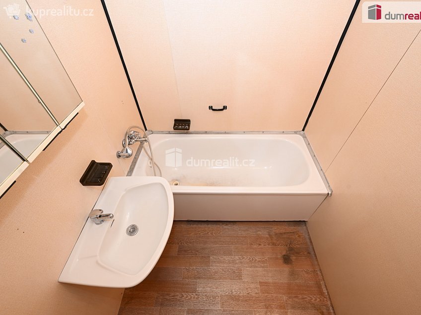 Prodej bytu 4+1 83 m^2 sídl. U Cukrovaru, Kralupy nad Vltavou 