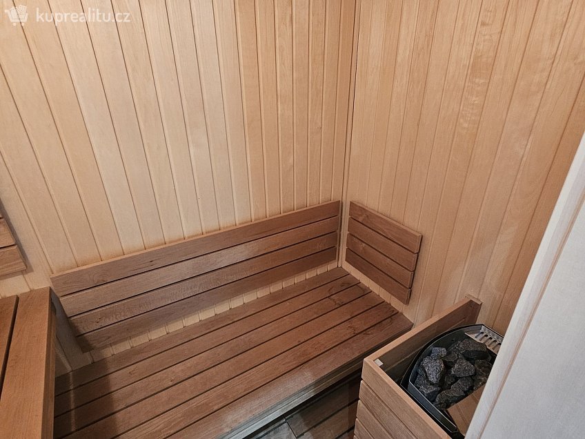 Prodej bytu 2+1 102 m^2 Hlavní třída 122, Mariánské Lázně 