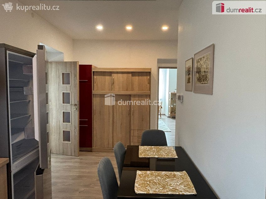 Prodej bytu 2+1 44 m^2 Josefa Černíka, Luhačovice 