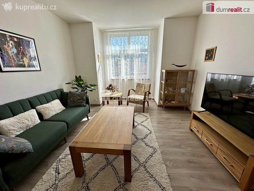 Prodej bytu 2+1 44 m^2 Josefa Černíka, Luhačovice 