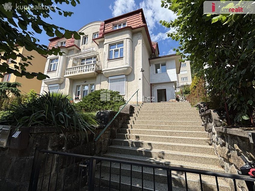 Prodej bytu 2+1 44 m^2 Josefa Černíka, Luhačovice 