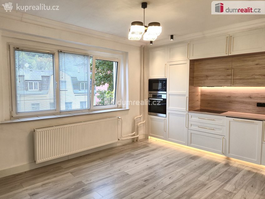 Pronájem  rodinného domu 100 m^2 Havlíčkova, Kraslice 