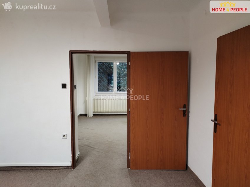 Pronájem  komerční reality 40 m^2 Na rolích, Praha 4 