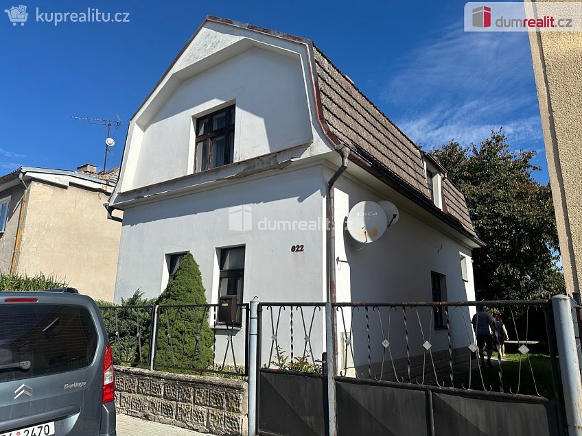 Prodej  rodinného domu 136 m^2 Dymokurská, Městec Králové 