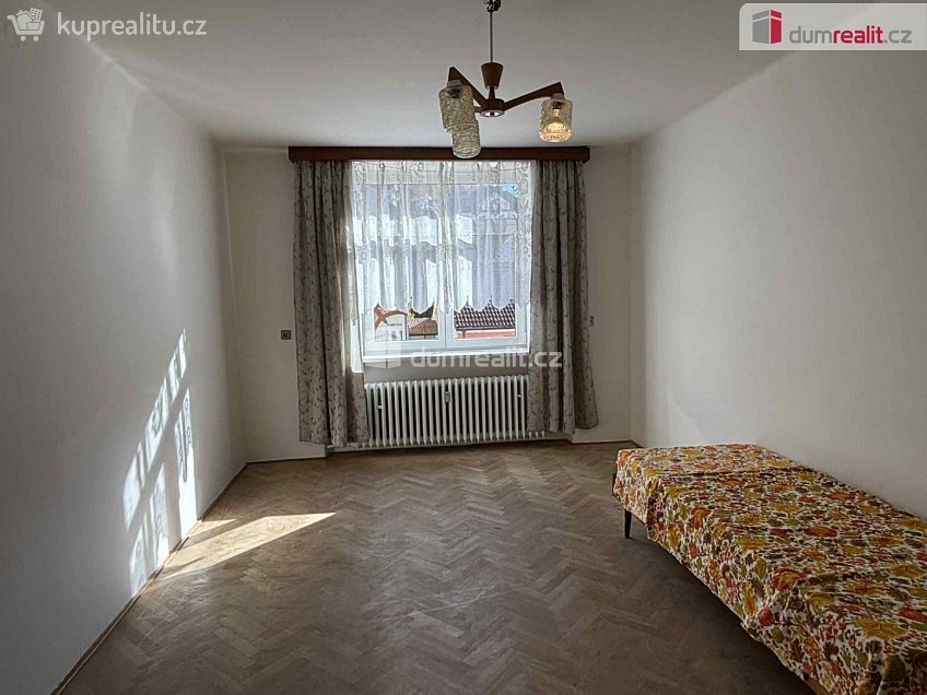 Pronájem bytu 2+1 63 m^2 Masarykova, Luhačovice 