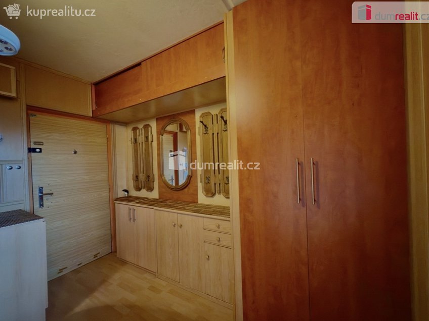 Pronájem bytu 2+kk 40 m^2 Karla Marxe, Most 