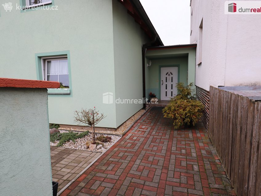 Prodej  rodinného domu 150 m^2 Zlatá, Cheb 